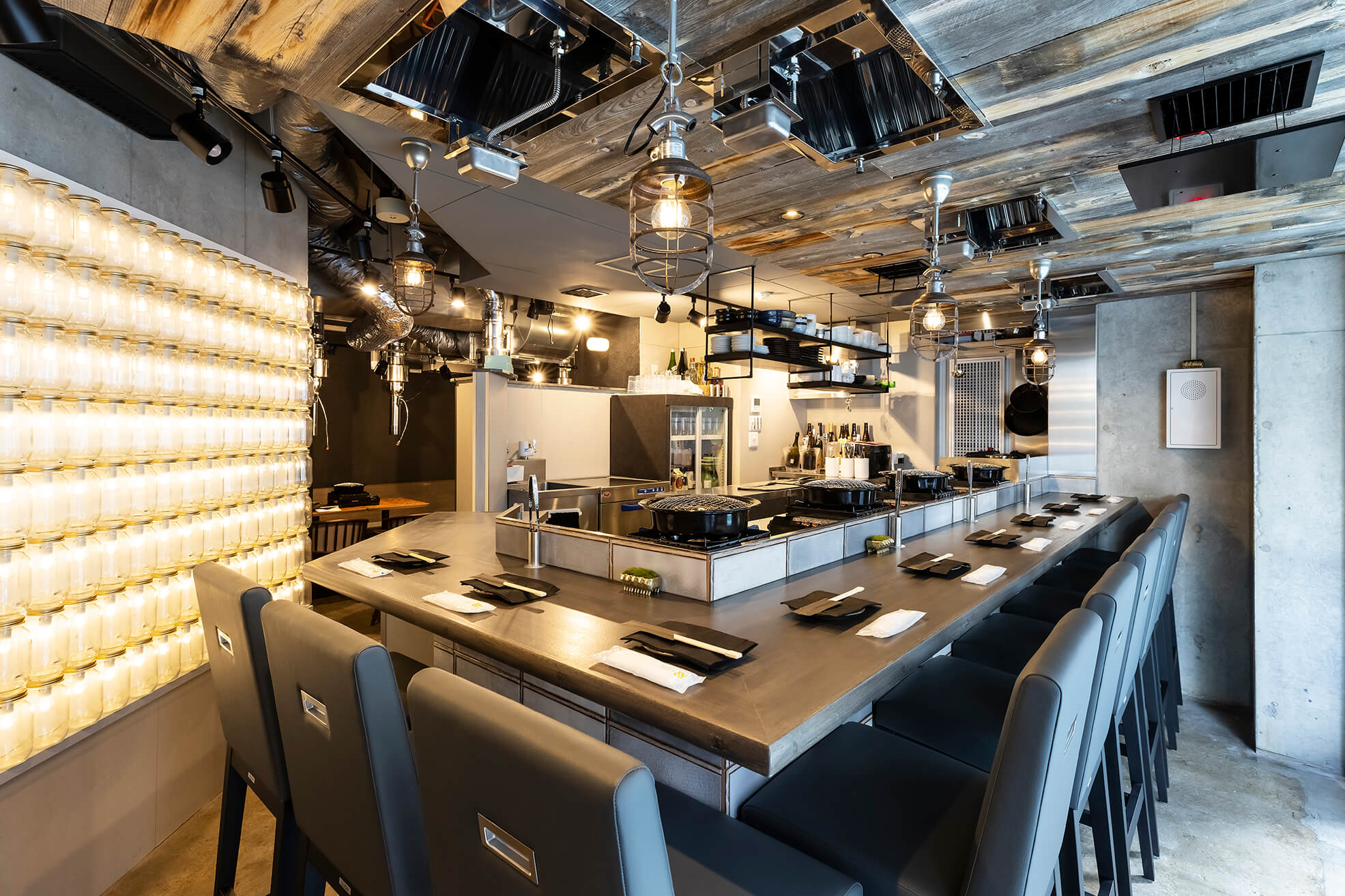 also delivered of yarebadekiruko japan